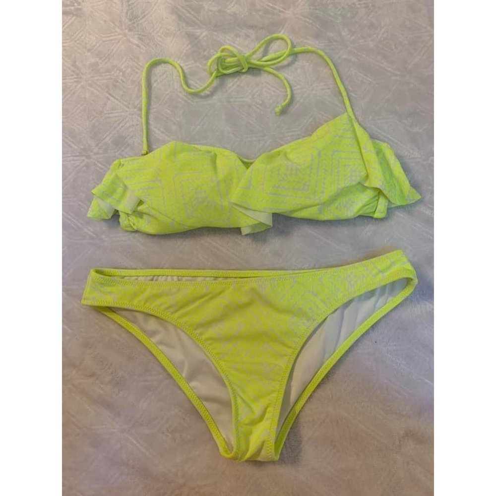 VS bikini